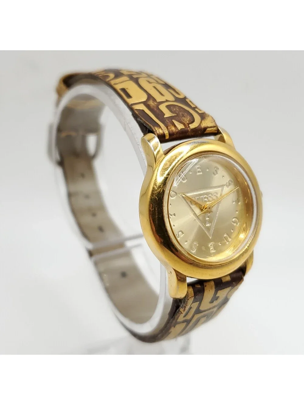 Vintage 1994 Womens Watch New Battery Gold Tone 26mm